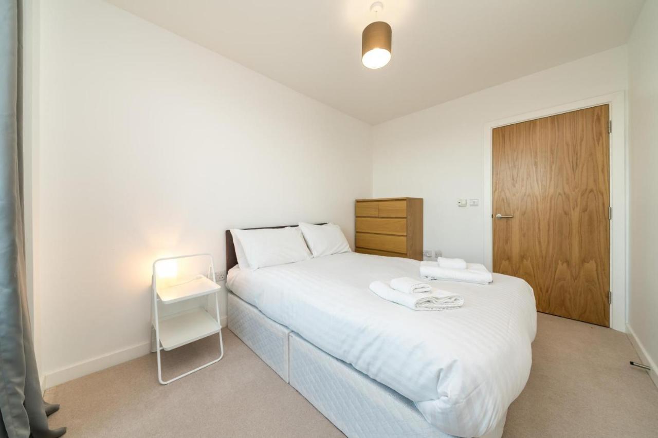New 2Bd Flat 4Mins To Excel Centre Fast City Links Apartment London Ngoại thất bức ảnh
